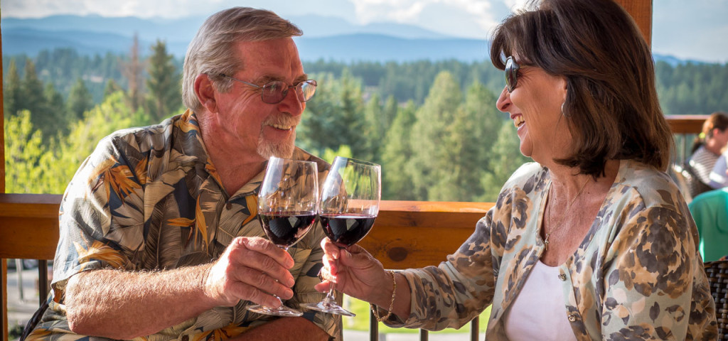 couple-wine-patio
